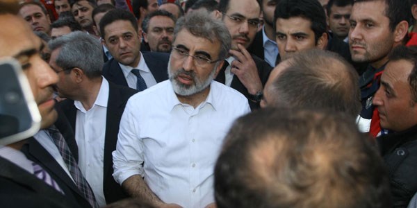 Y�ld�z: Koltuk ve masan�n hi� de�eri yok