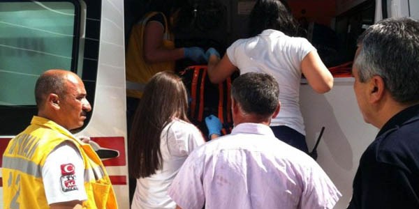 Adliyede kavga: 2 yaral�