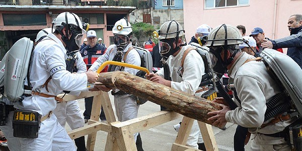Soma'daki kahramanlar zorlu eğitimlerle kurtarıcı oluyor