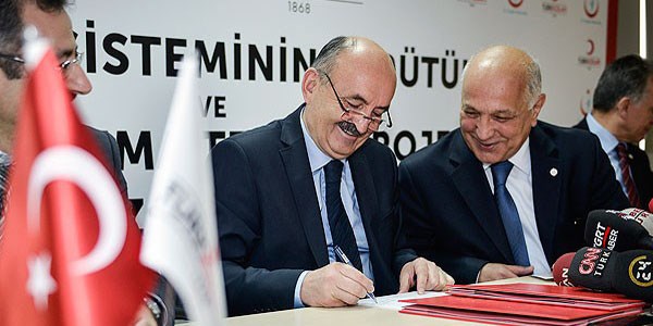 Sağlık Bakanlığı ile Kızılay arasında iki protokol