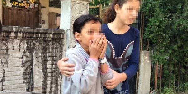 Okula giden k�z� ben senin amcan�m diye ka��rmaya kalkt�lar!/ Video