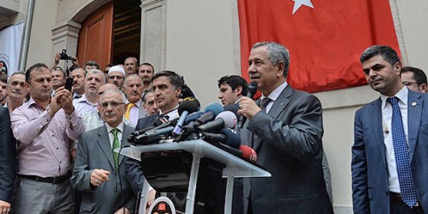 Arınç: Türbeler, Vakıflara devredilsin