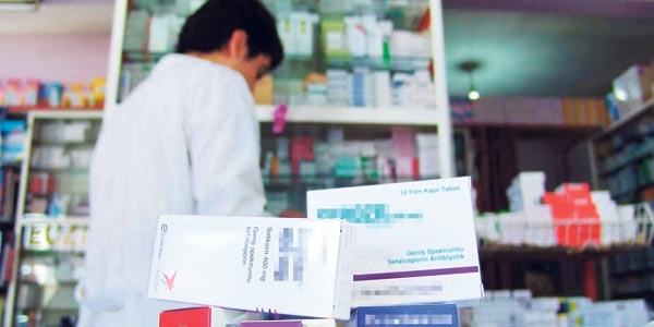 'Antibiyotikler AIDS'ten bile tehlikeli'/ Video