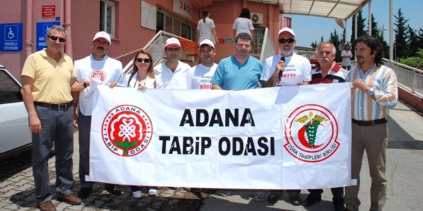 Sağlık çalışanları acillerden şikayetçi