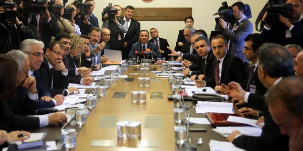 Yargı paketi Komisyonda kabul edildi
