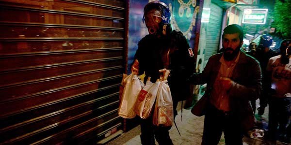 Taksim ve Kadıköy'de hayat normale dönmeye başladı