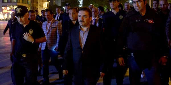 İstanbul'da 1 polis kurşunla yaralandı