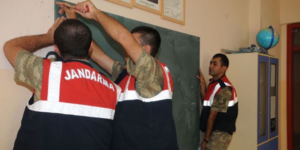 Jandarma14 bin 877 okulun bakmn yapt