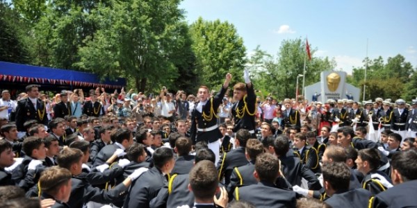 Polis koleji mezunları, sınavsız giremeyecek