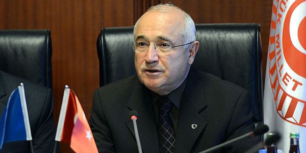 Çiçek, soruşturma önergesini iade etti
