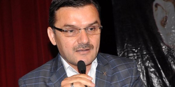 AK Partili başkan istifa etti ama...