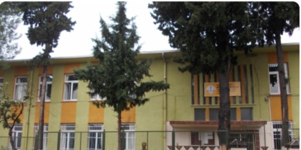 Kadın öğretmene okul müdüründen dayak