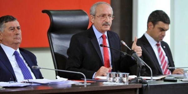 CHP ilk turda 'çatı'ya soğuk
