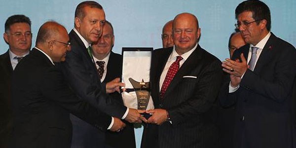 Erdoğan, Koç ailesine 4 ödül verdi