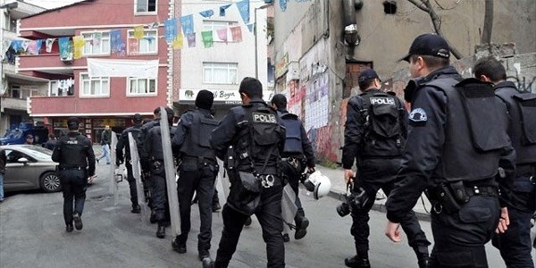 Okmeydan�'ndaki operasyonda 7 g�zalt�/ Video