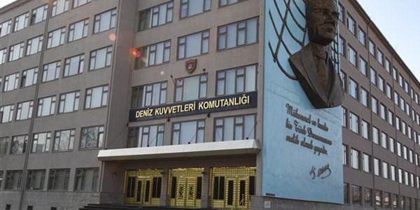 Deniz Kuvvetleri'nde sürpriz istifa