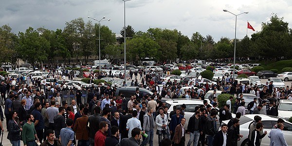 Atatürk Üniversitesi'nde gerginlik: 42 gözaltı