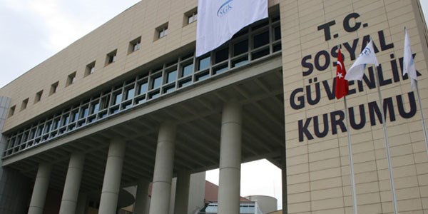 Bankalar, kredi isteyenlerin bordrosunu SGK'ya bildirecek