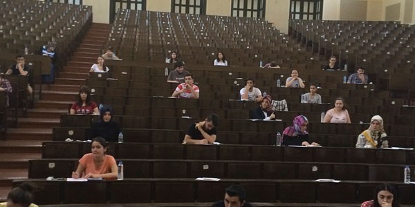 Matematik sorular� ay�rt edici