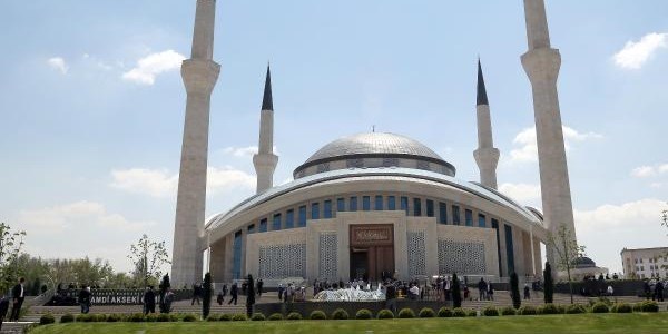 Diyanet, atama ve yer değiştirme yönetmeliğinde değişlik