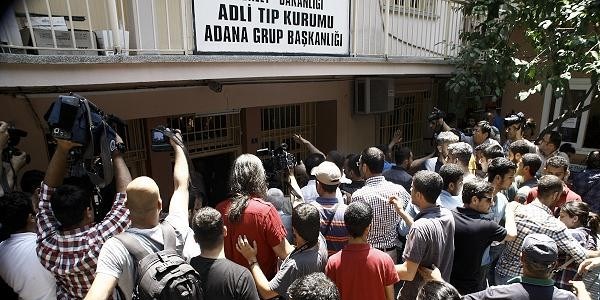 Adana'da 3 savc grevlendirildi