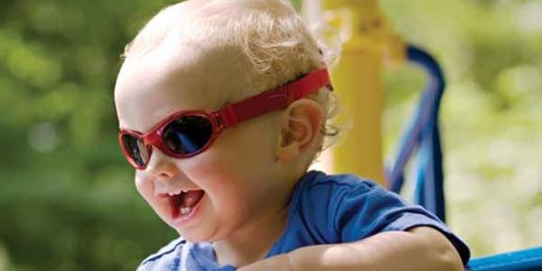 'G�ne� g�zl��� aksesuar olmamal�'