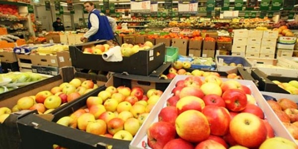 Sebze fiyatları düştü, meyve cep yakıyor