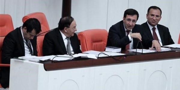 Yargı Paketi görüşmelerinde gerginlik