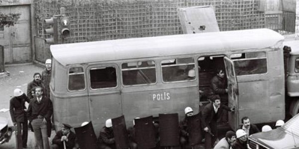 12 Eylül kararına ilk yorumlar