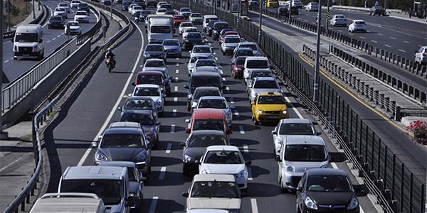 Trafiğe kayıtlı araç sayısı arttı