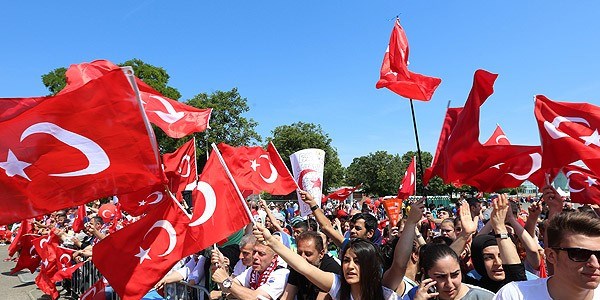 Viyana'da kalabalık Erdoğan'ı bekliyor