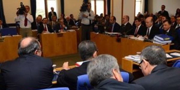 Torba tasarıda ilk 9 madde kabul edildi