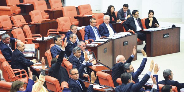 'Hata yapan hakimler'e tazminat cezası geliyor