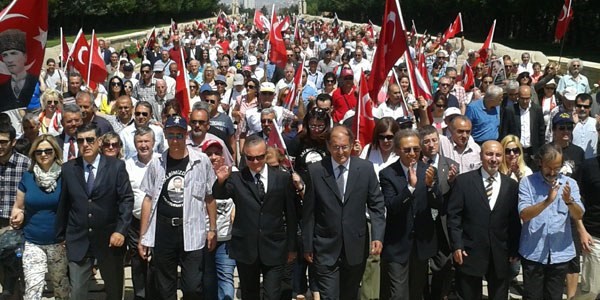 Tahliye edilen askerler, Anıtkabir'de