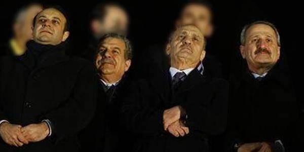 Dört Bakan hakkındaki soruşturma 2015'e kalacak