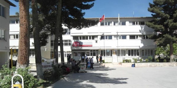 �niversitede taciz iddias�: 2'si akademisyen 3 g�zalt�