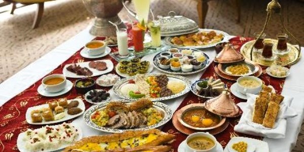 Ramazan'da iftar sofrasının maliyeti bin 346 lira