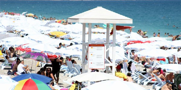 Trkiye'nin ilk cretsiz 5 yldzl halk plaj ald