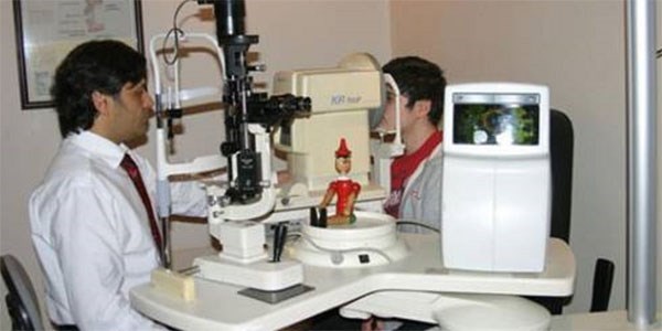 Tatile gitmeden göz muayenesi yaptırın