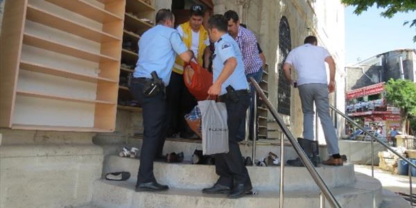 Camide inan�lmaz intihar giri�imi!