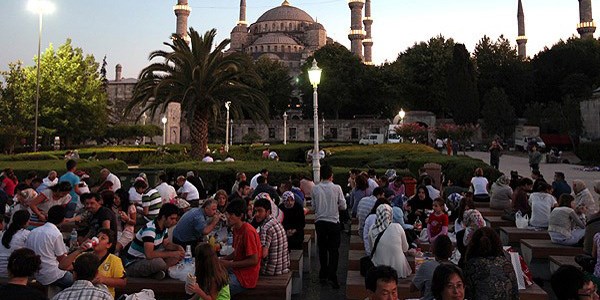 Sultanahmet'te 6 bin kiilik iftar sofras kurulacak