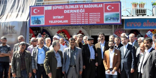 İntihar eden erler için şehitlik istediler