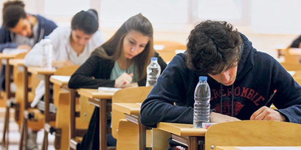 Üniversite kontenjanları yüzde 10 arttırıldı