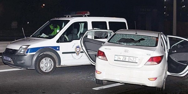 Polisi ezen otomobil silah sayıldı