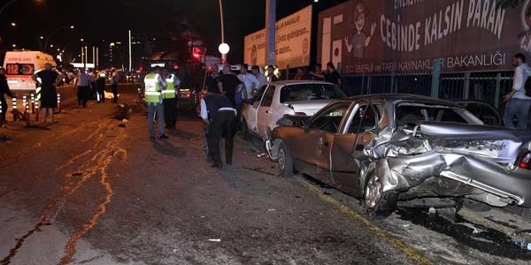Ankara'da trafik kazas: 1 l, 5 yaral