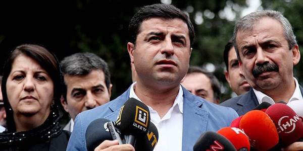 Demirtaş'ın adaylık dilekçesi TBMM'de