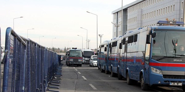KCK davasında 30 sanık tahliye edildi