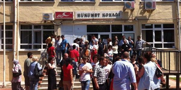 Başbakan'a hakaretten yargılanan 28 sanığa para cezası