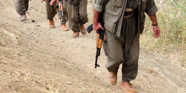 ��rnak'ta 3 ter�rist teslim oldu