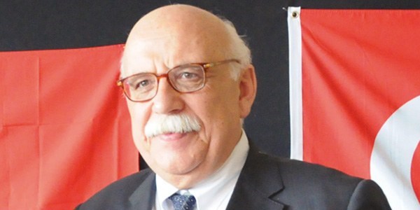Sınavlara 50 dava